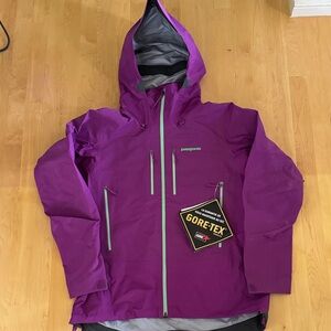 Patagonia Women's Vibrant Purple Ski Jacket new with tags
